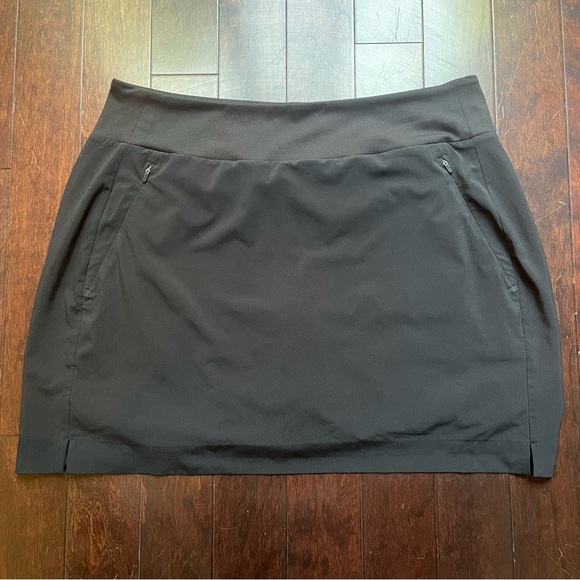 Athleta Dresses & Skirts - Athleta SOHO Skort Black Women’s Size 12 Stretch Zip Pockets